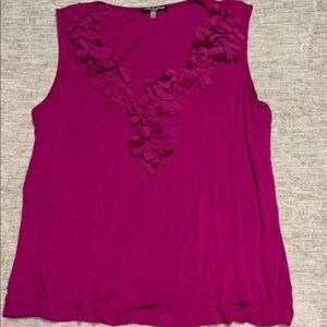 2X Cable & Gauge woman fuchsia ruffle collar super cute tank!
